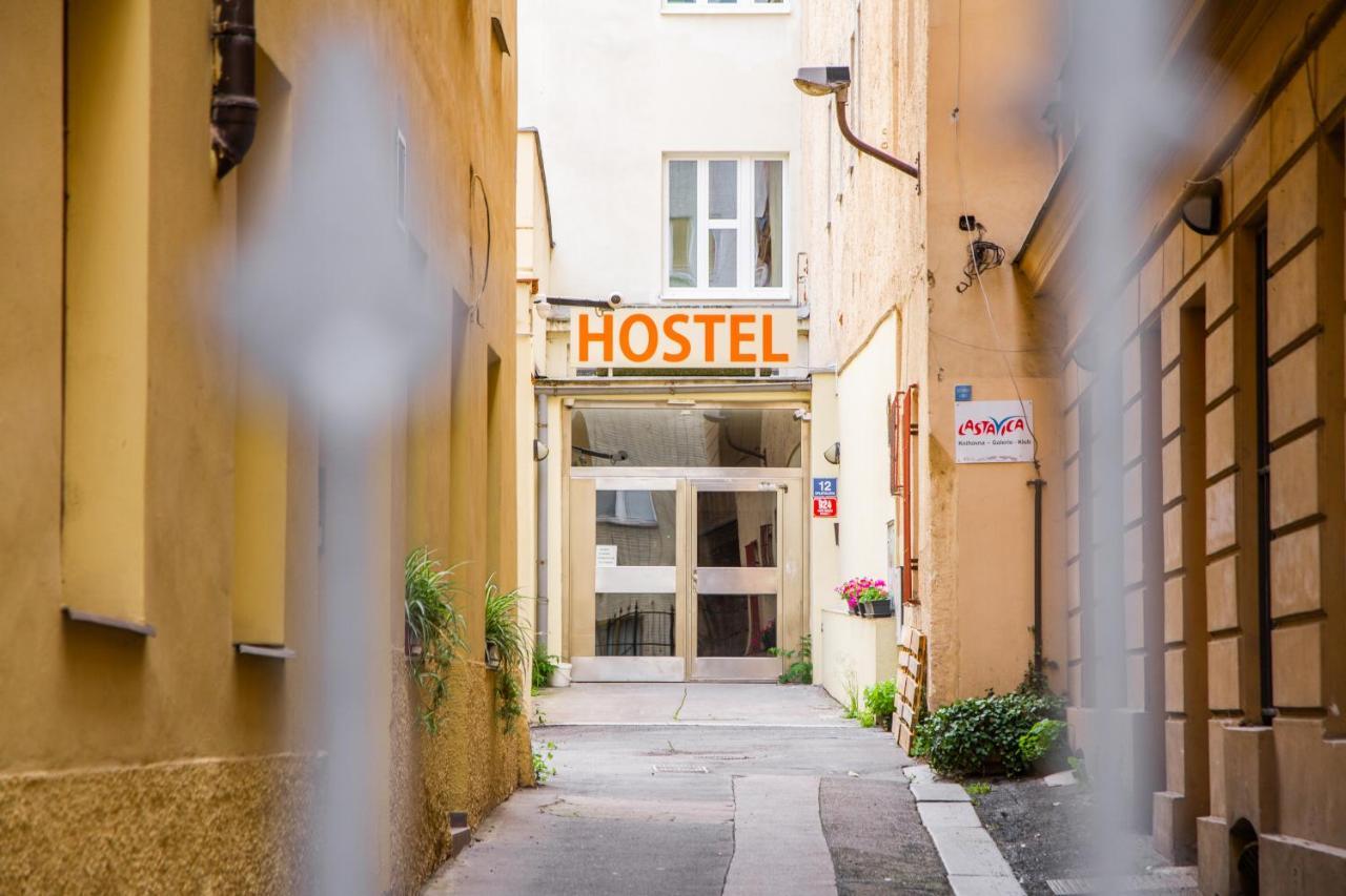 Hostel Mandarinka Prag Exterior foto